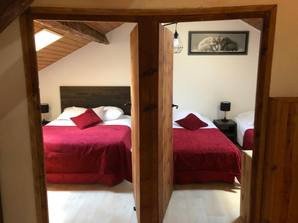 Charmant Appartement Dans Le Village/Coqueto Apartamento En El Pueblecito La Cabanasse Εξωτερικό φωτογραφία